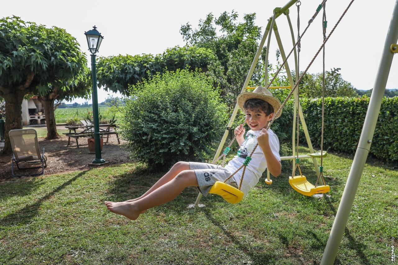 Le Nid De L'Ecureuil Bed and Breakfast Brens  Εξωτερικό φωτογραφία