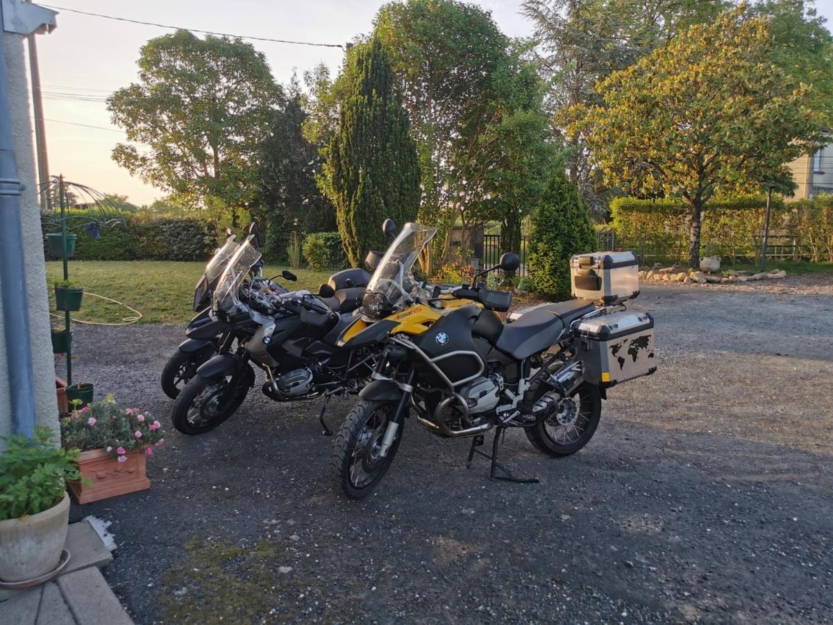 Le Nid De L'Ecureuil Bed and Breakfast Brens  Εξωτερικό φωτογραφία