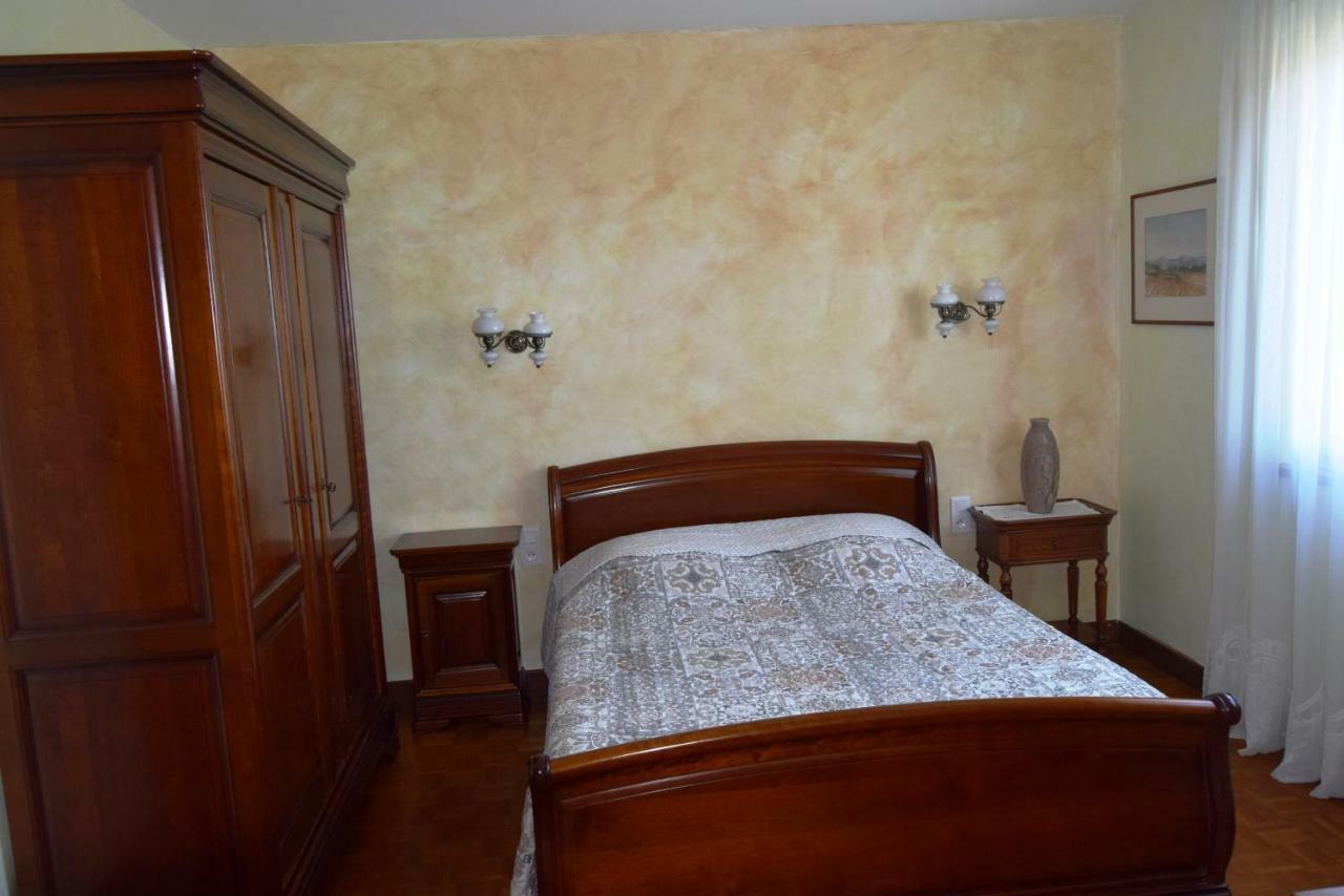Le Nid De L'Ecureuil Bed and Breakfast Brens  Εξωτερικό φωτογραφία